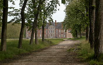 GR111, Le château de Baville